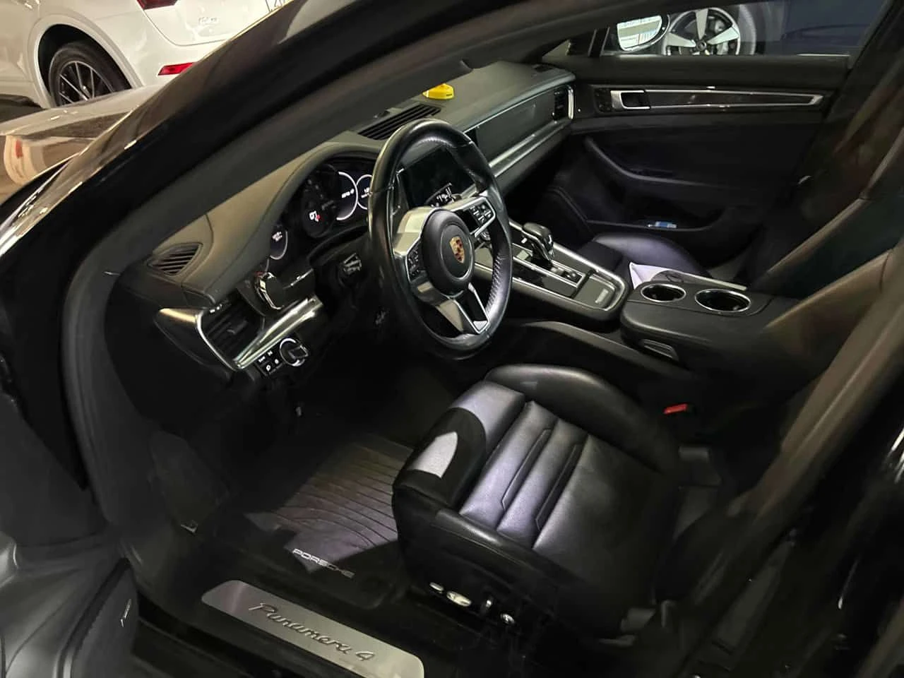 Porsche Panamera 4 AWD / MATRIX / BOSE / ОТ ПРЕДСТАВИТЕЛСТВО , снимка 5 - Автомобили и джипове - 55650308
