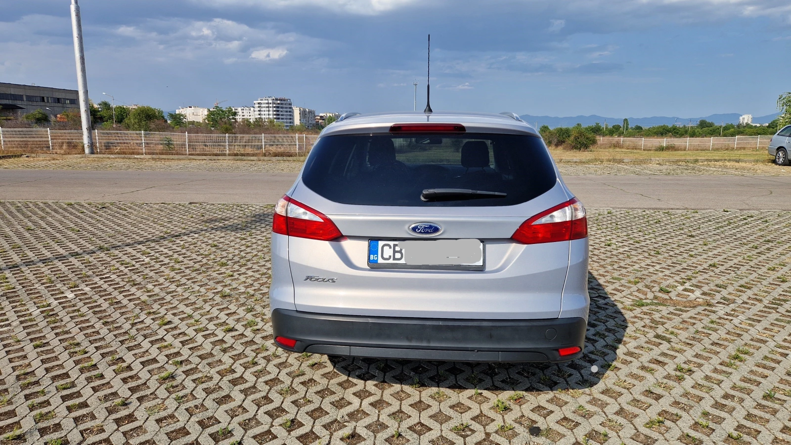 Ford Focus Titanium (mk3), снимка 8 - Автомобили и джипове - 55932103