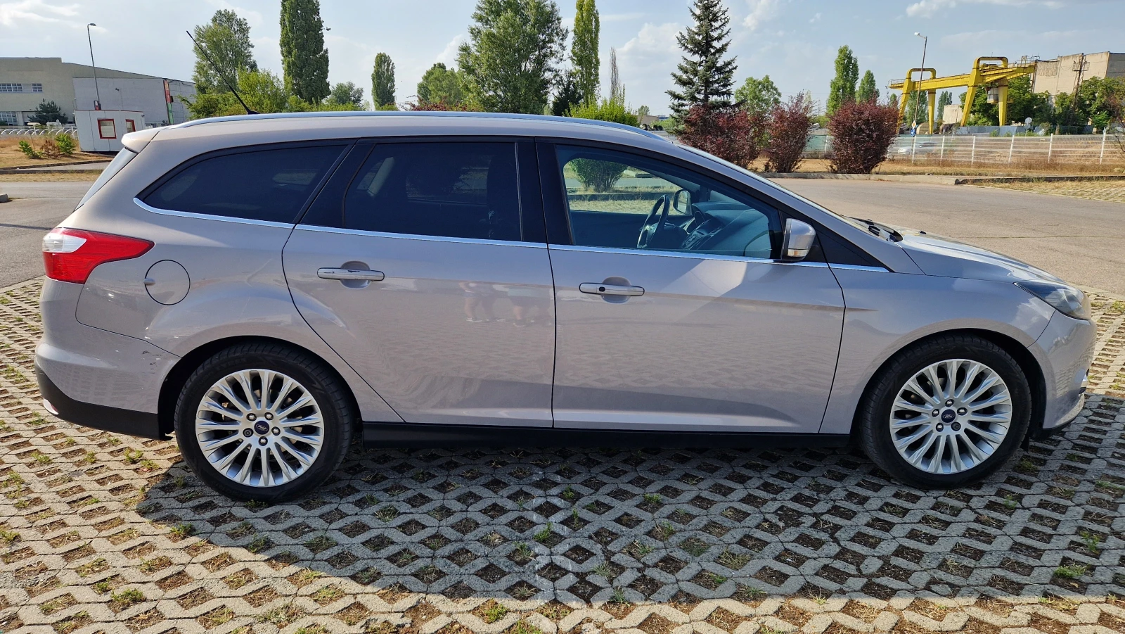 Ford Focus Titanium (mk3), снимка 4 - Автомобили и джипове - 55932103