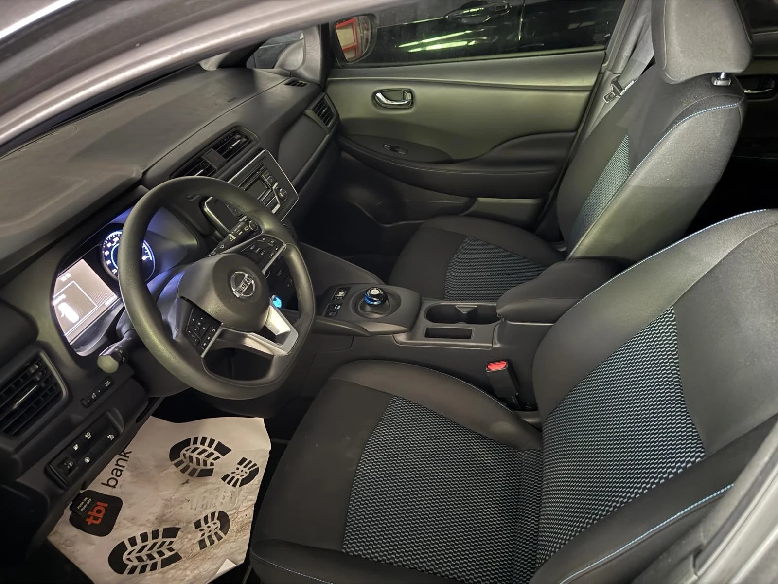 Nissan Leaf , снимка 7 - Автомобили и джипове - 55967882