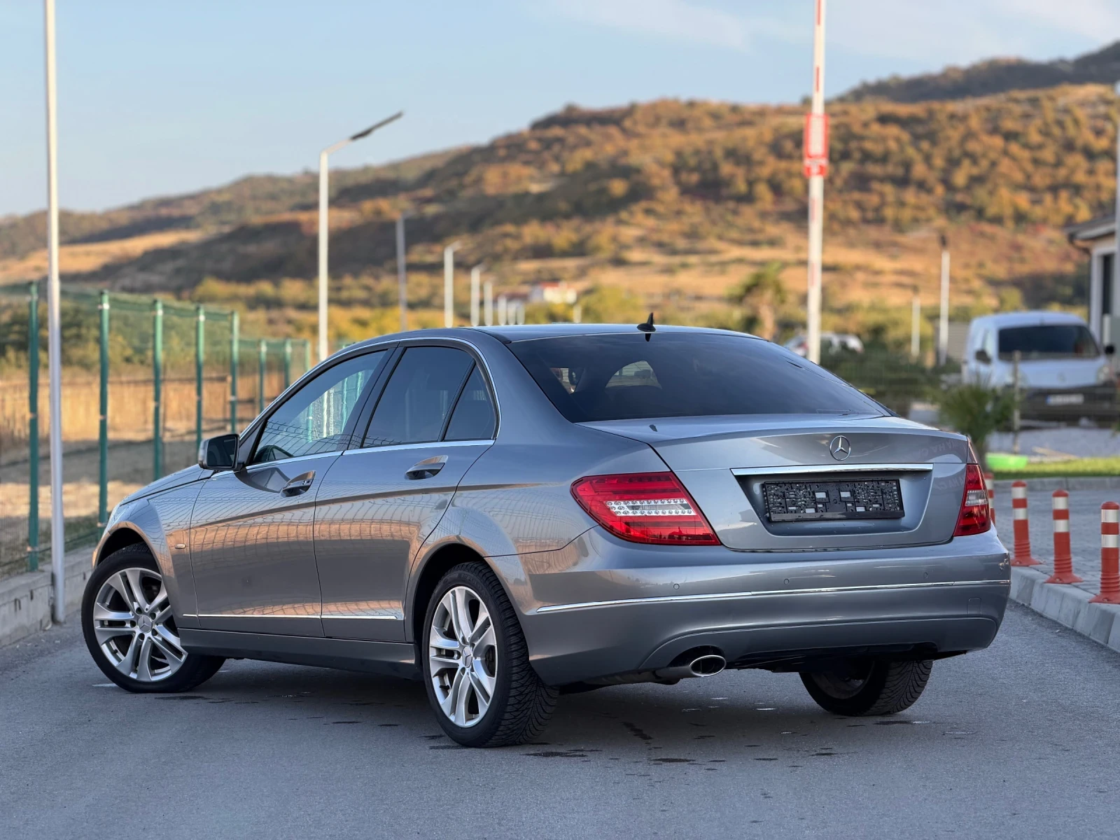 Mercedes-Benz C 220 AVANGARDE  1 ���������� | Mobile.bg � ����������� 4