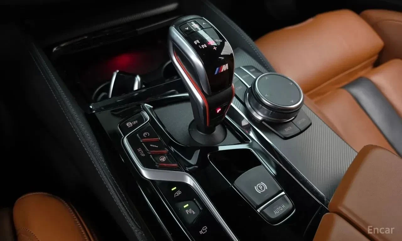 BMW M5, снимка 14 - Автомобили и джипове - 56689644