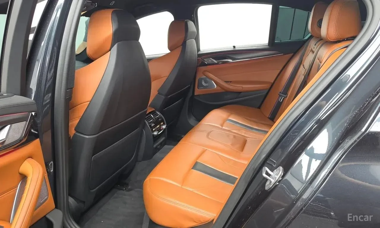 BMW M5, снимка 16 - Автомобили и джипове - 56689644