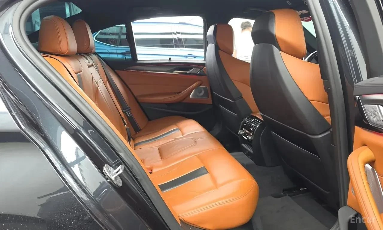 BMW M5, снимка 15 - Автомобили и джипове - 56689644