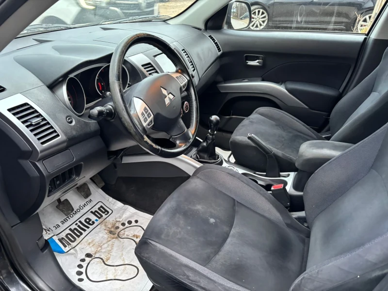 Mitsubishi Outlander 2, 000DID EURO4 4x4, снимка 6 - Автомобили и джипове - 48948347