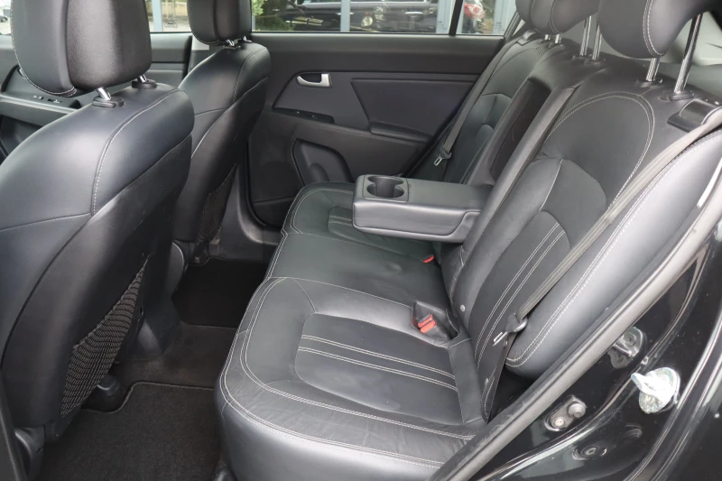 Kia Sportage 2.0CRDI* TOP* 4X4* , снимка 13 - Автомобили и джипове - 52490900