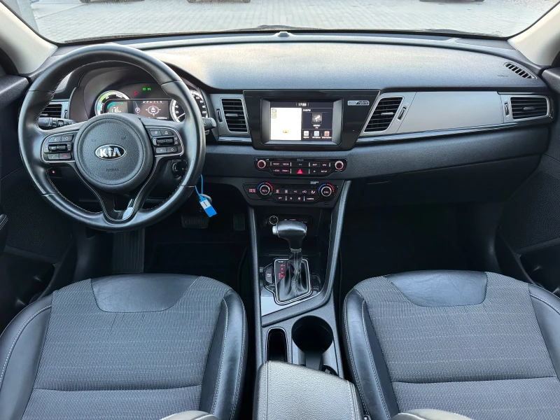 Kia Niro 1.6 HYBRID FULL, снимка 11 - Автомобили и джипове - 52869707