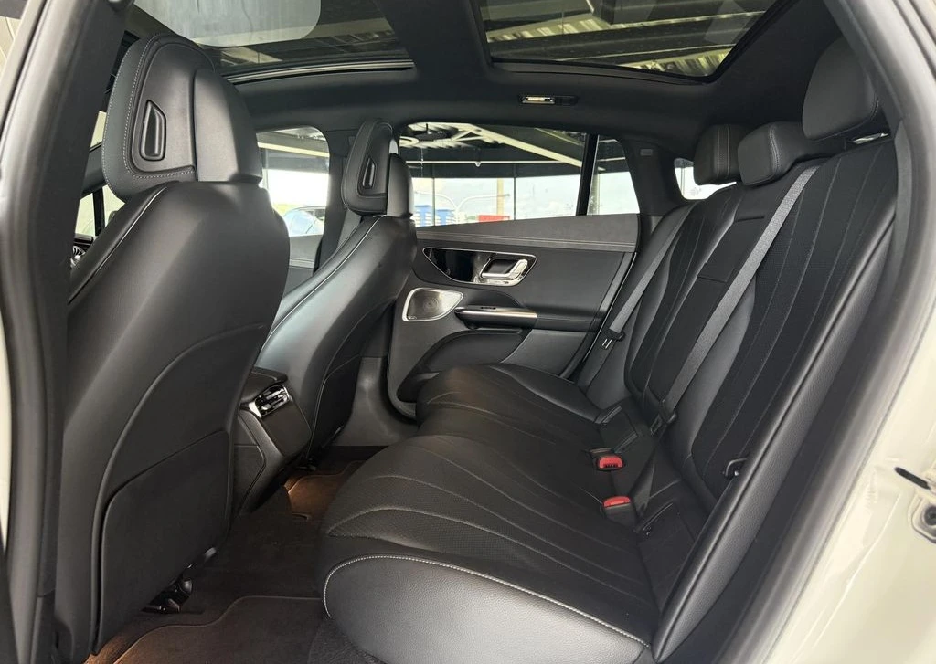 Mercedes-Benz EQE 350 AMG-Line - изображение 6