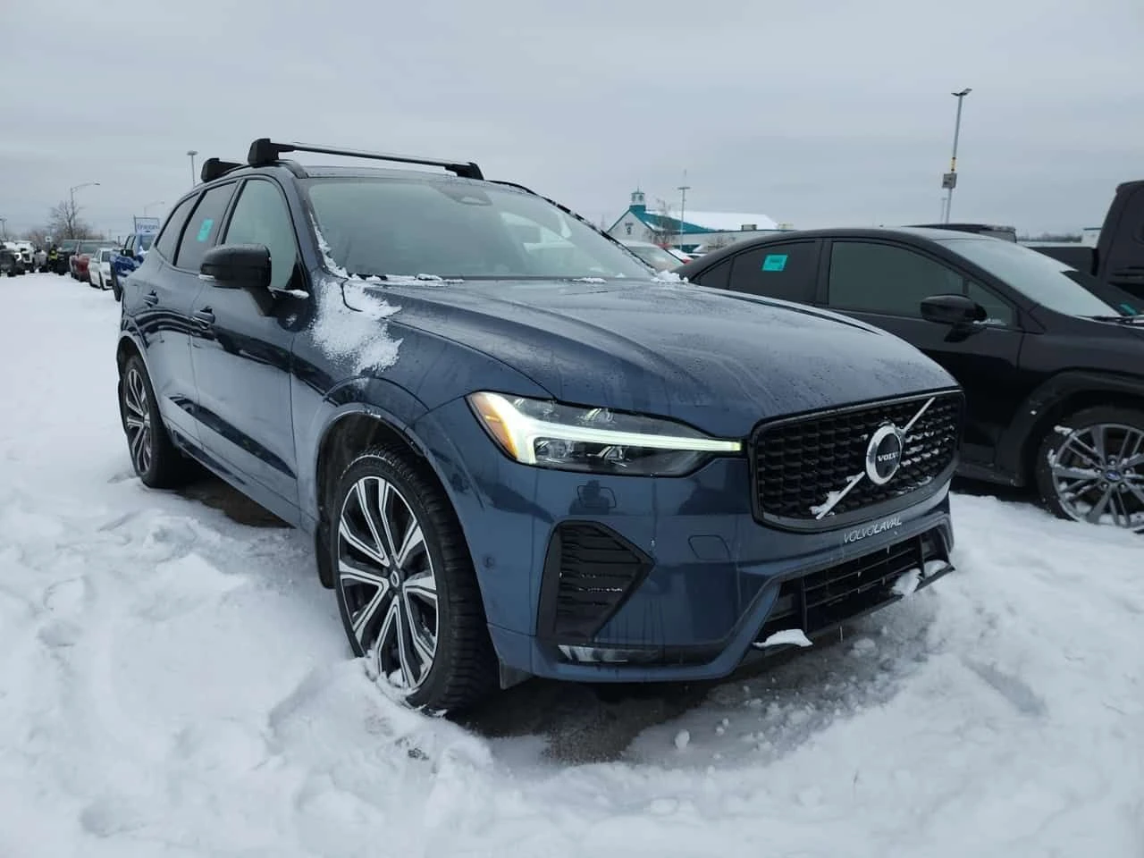 Volvo XC60 R DESIGN * CARFAX * Без инциденти * От Volvo * , снимка 2 - Автомобили и джипове - 53999175