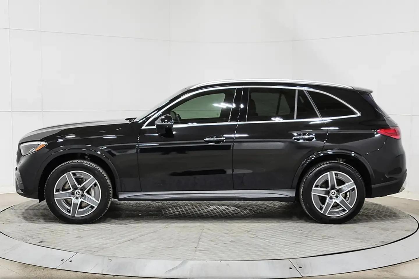 Mercedes-Benz GLC 300 AMG Line * ��������� ���� �� �� * ��� ��������� *  | Mobile.bg � ����������� 7