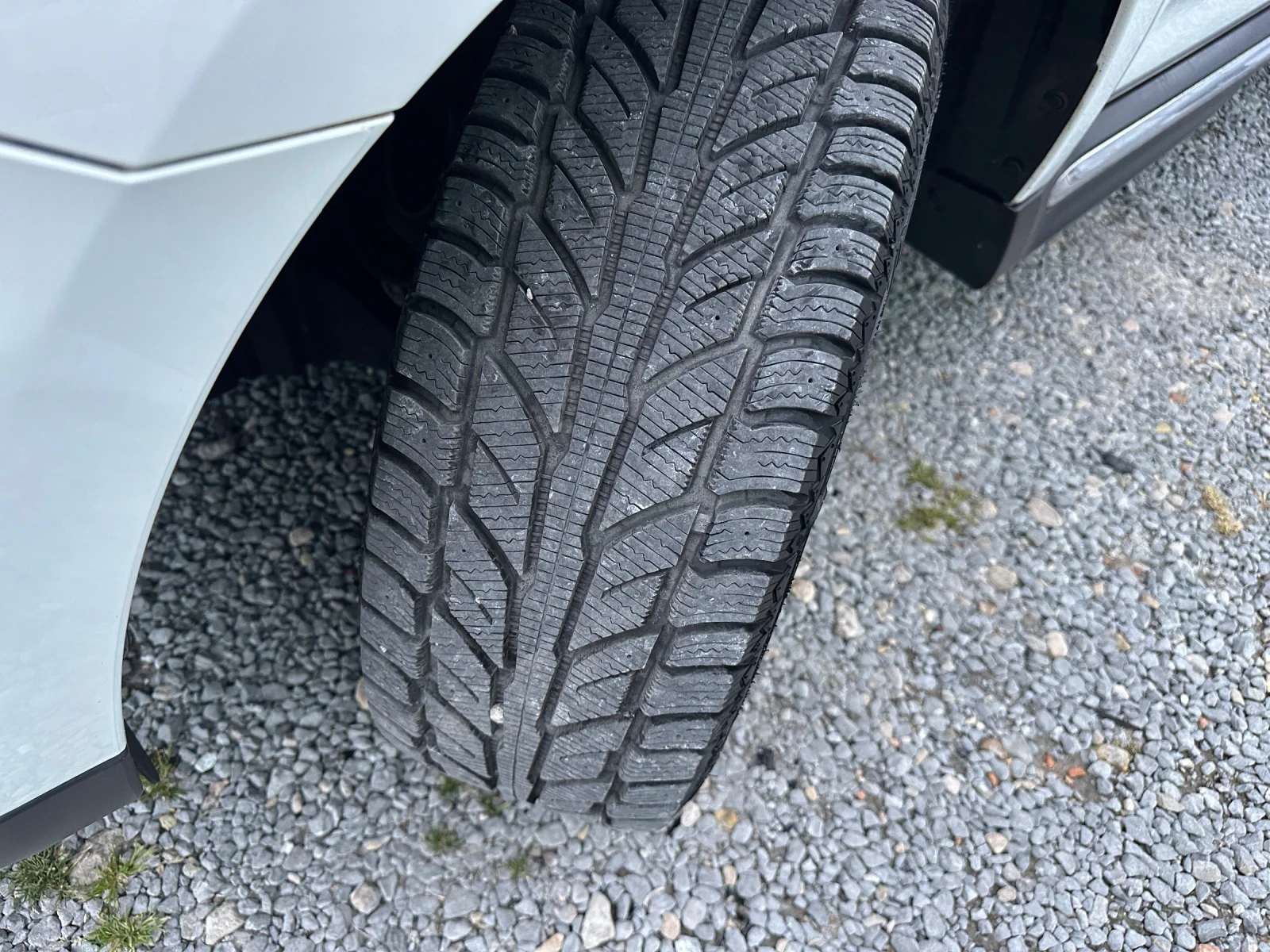 Mitsubishi Outlander Facelift 2.2DID Автомат 7 местен, снимка 16 - Автомобили и джипове - 54479347
