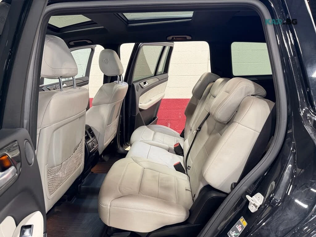 Mercedes-Benz GL * Harmon Kardon* HeadUp *  AвтоКредит * ЦЕНА ДО БГ, снимка 9 - Автомобили и джипове - 54584426