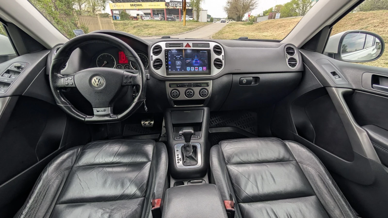 VW Tiguan R-LINE, снимка 6 - Автомобили и джипове - 54608887