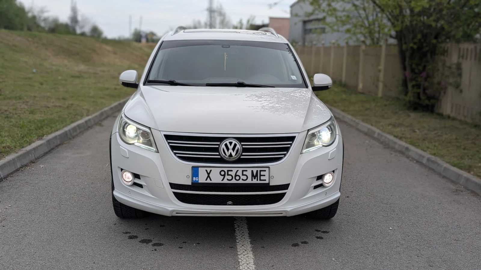 VW Tiguan R-LINE, снимка 2 - Автомобили и джипове - 54608887