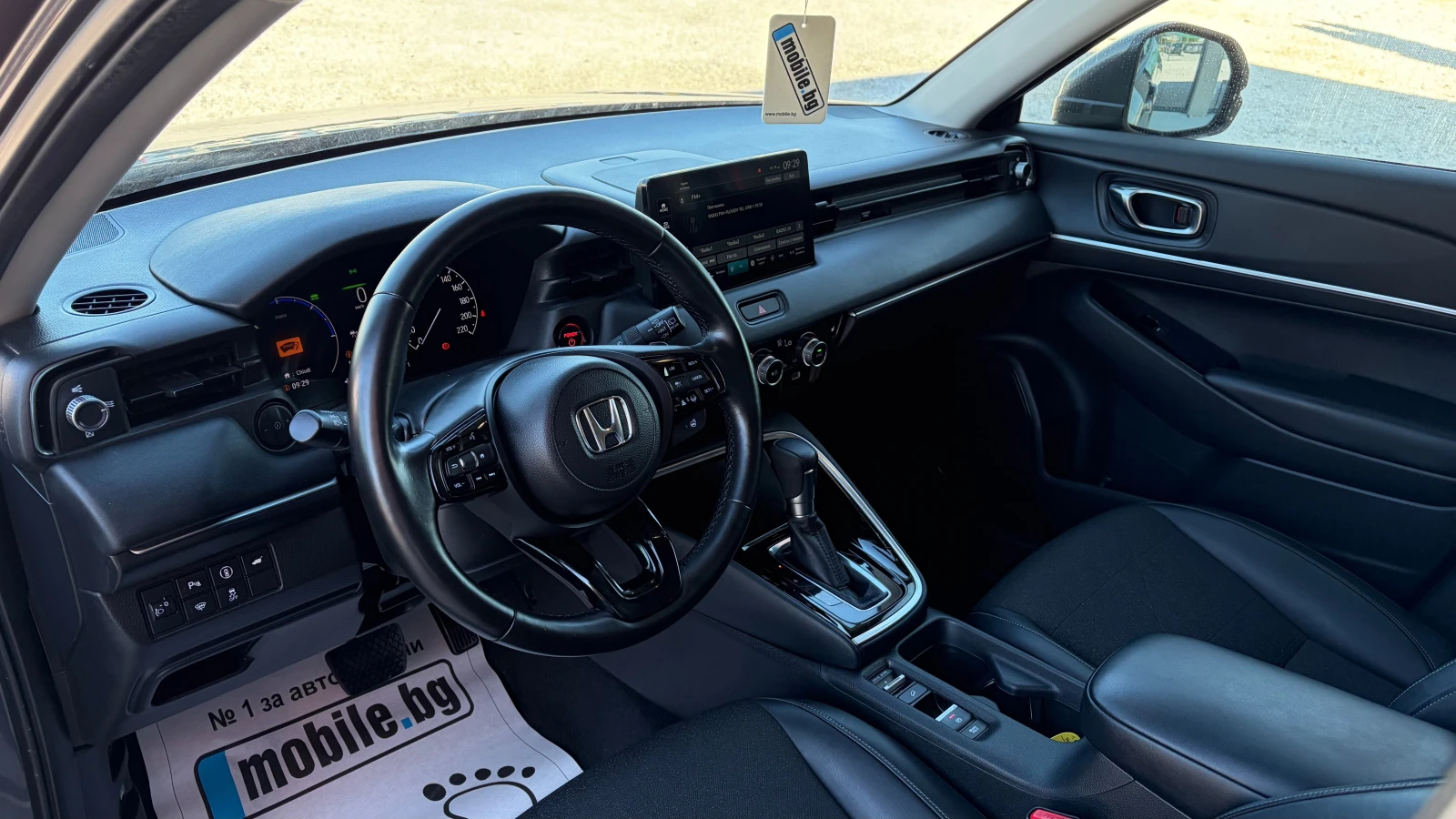 Honda Hr-v 1.5 e:HEV, снимка 8 - Автомобили и джипове - 54910349