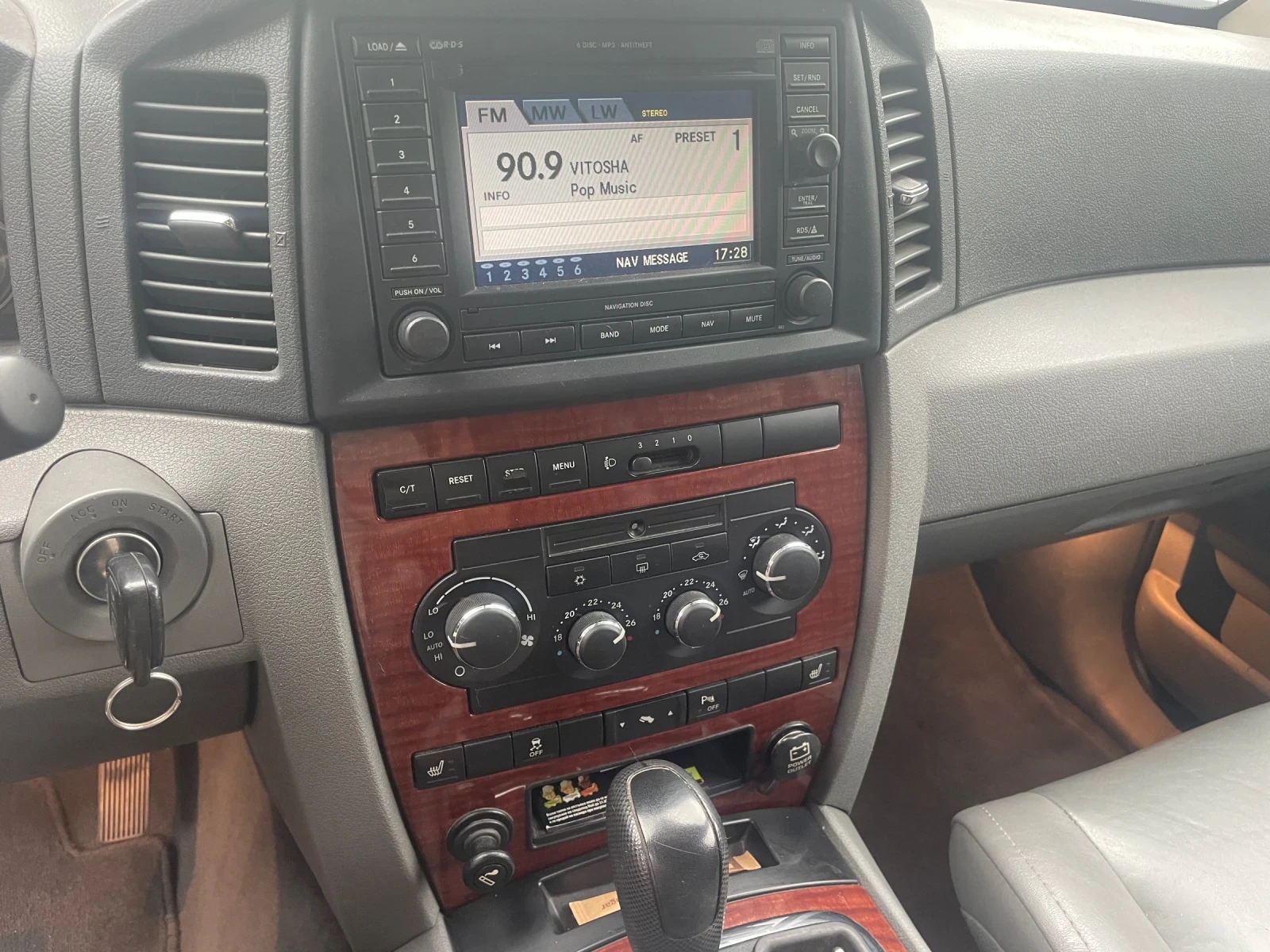 Jeep Grand cherokee, снимка 10 - Автомобили и джипове - 55037780
