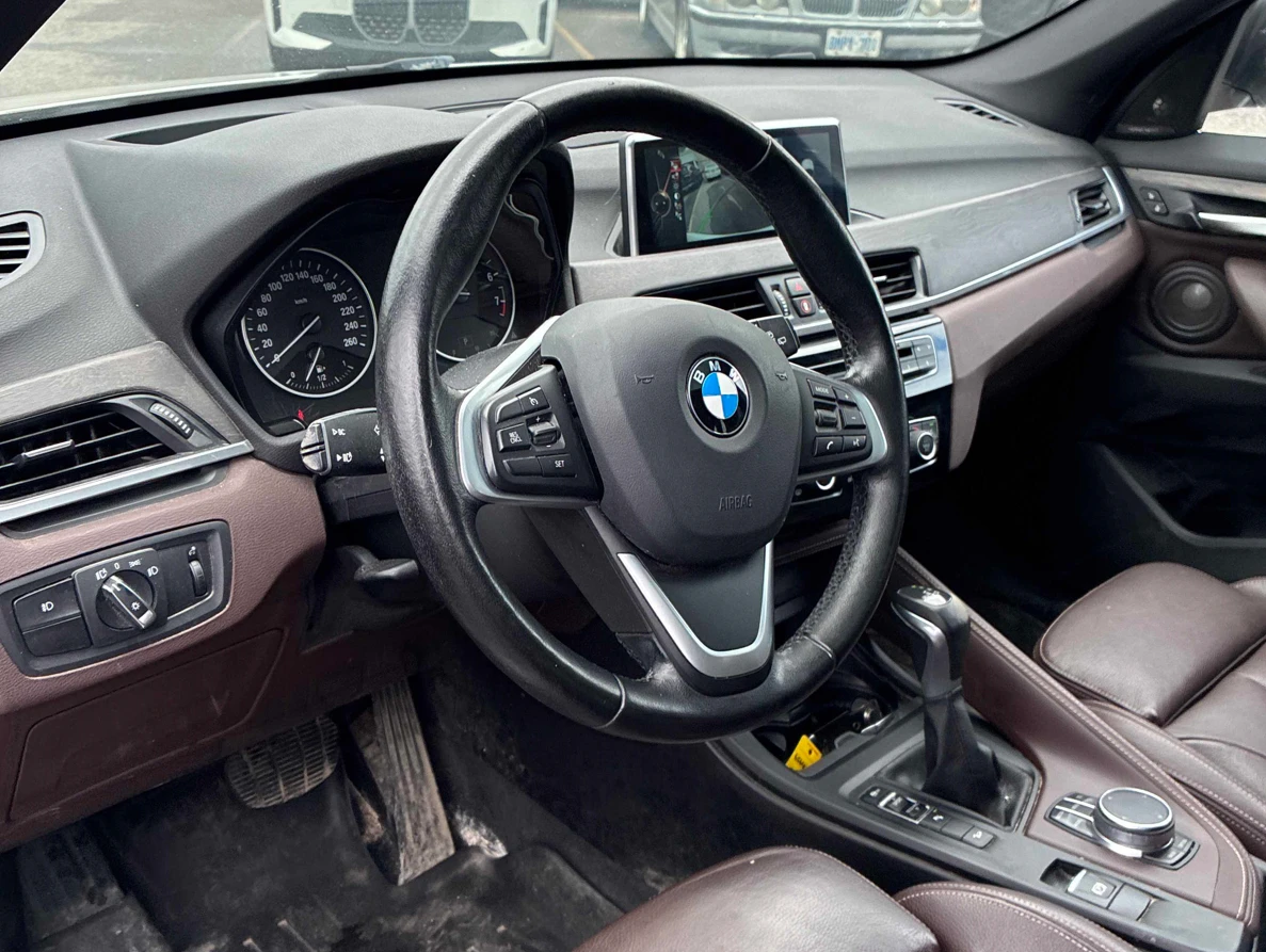 BMW X1 xDrive28i, снимка 10 - Автомобили и джипове - 55060376