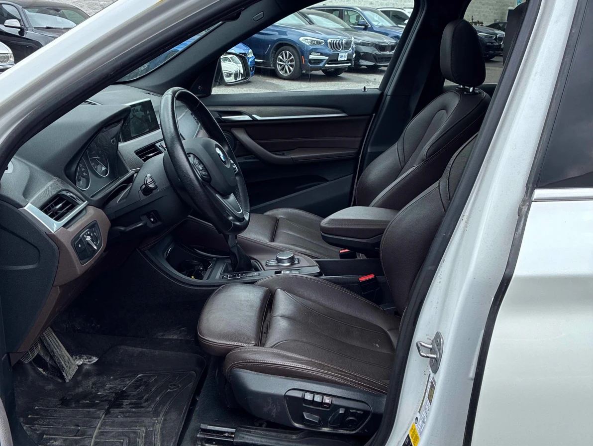 BMW X1 xDrive28i, снимка 7 - Автомобили и джипове - 55060376