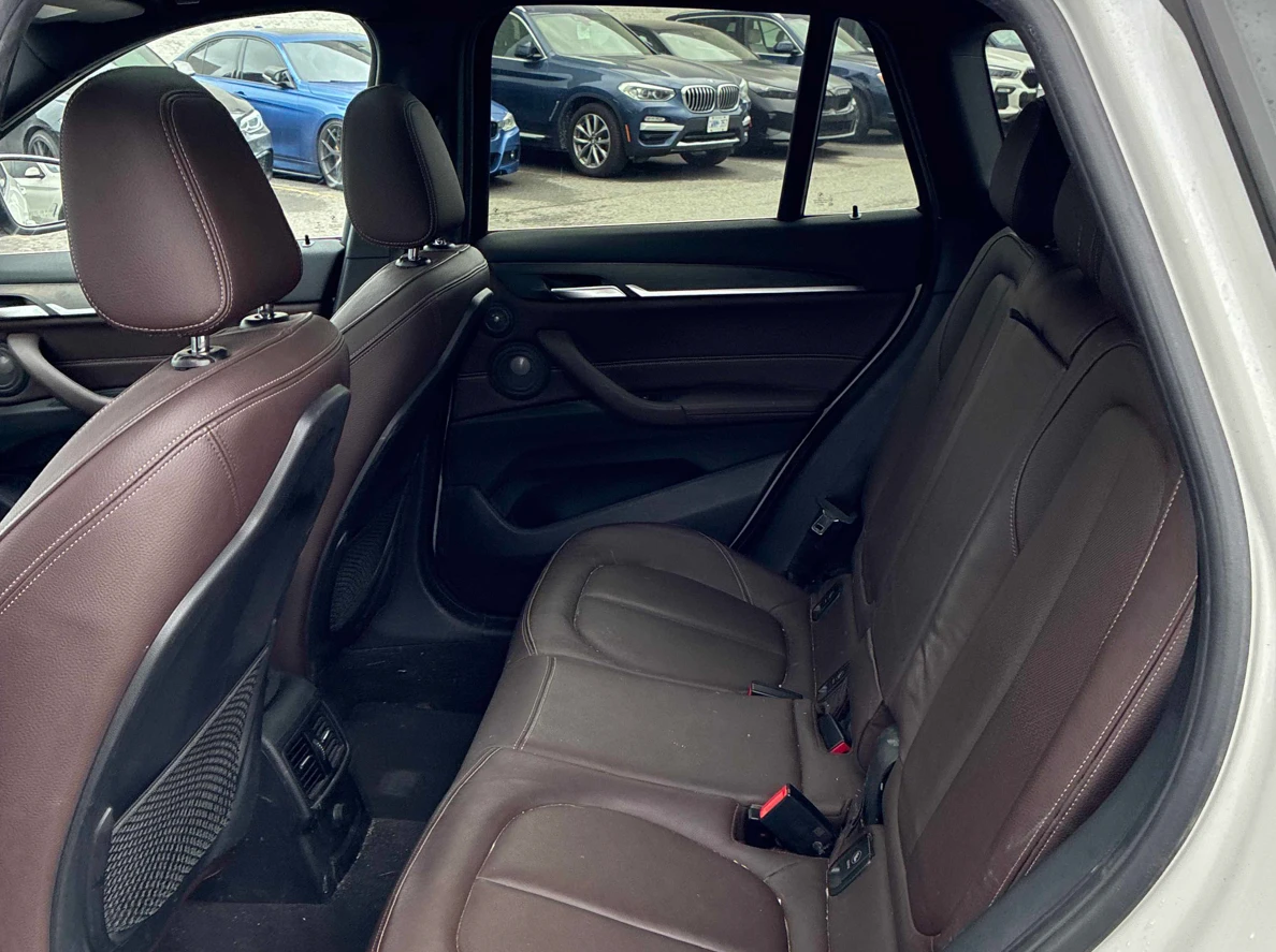BMW X1 xDrive28i, снимка 9 - Автомобили и джипове - 55060376