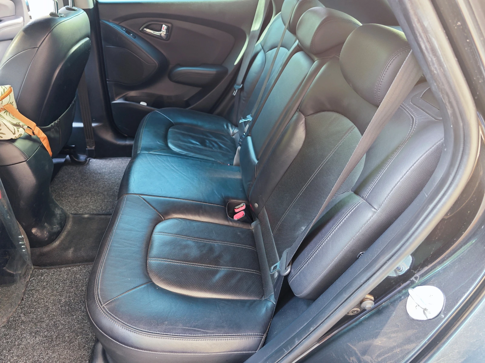 Hyundai IX35 2.0 4х4 CRDI, снимка 9 - Автомобили и джипове - 55101914