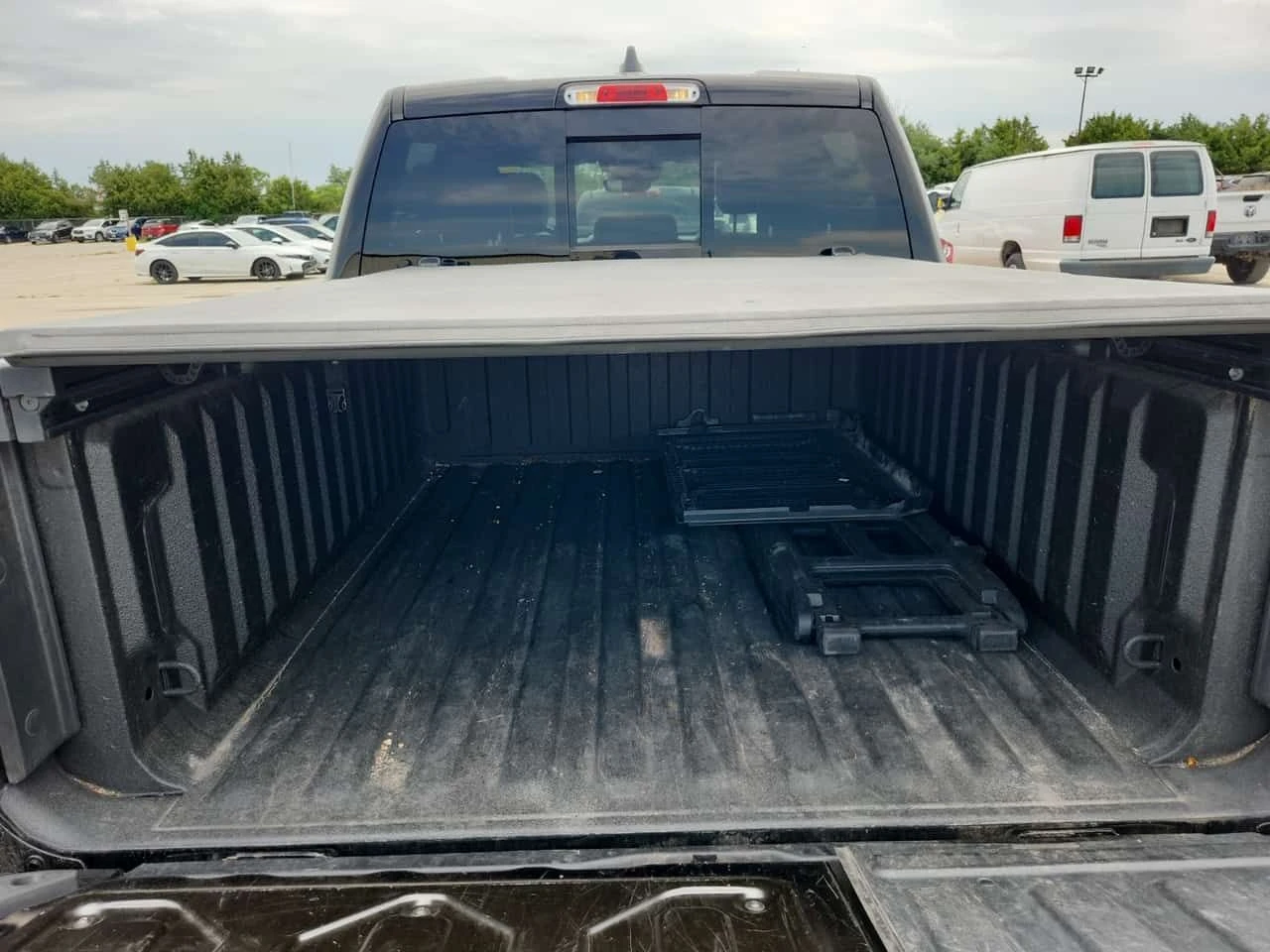 Dodge RAM 1500  4x4 Crew Cab 5'7" Box Sport Crew, снимка 14 - Автомобили и джипове - 55180311