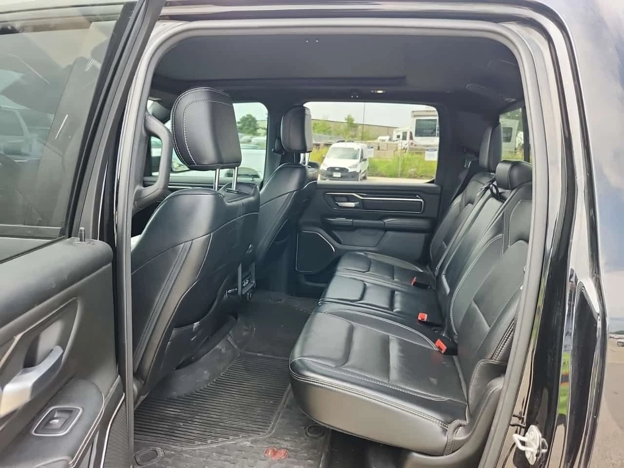 Dodge RAM 1500  4x4 Crew Cab 5'7" Box Sport Crew, снимка 12 - Автомобили и джипове - 55180311