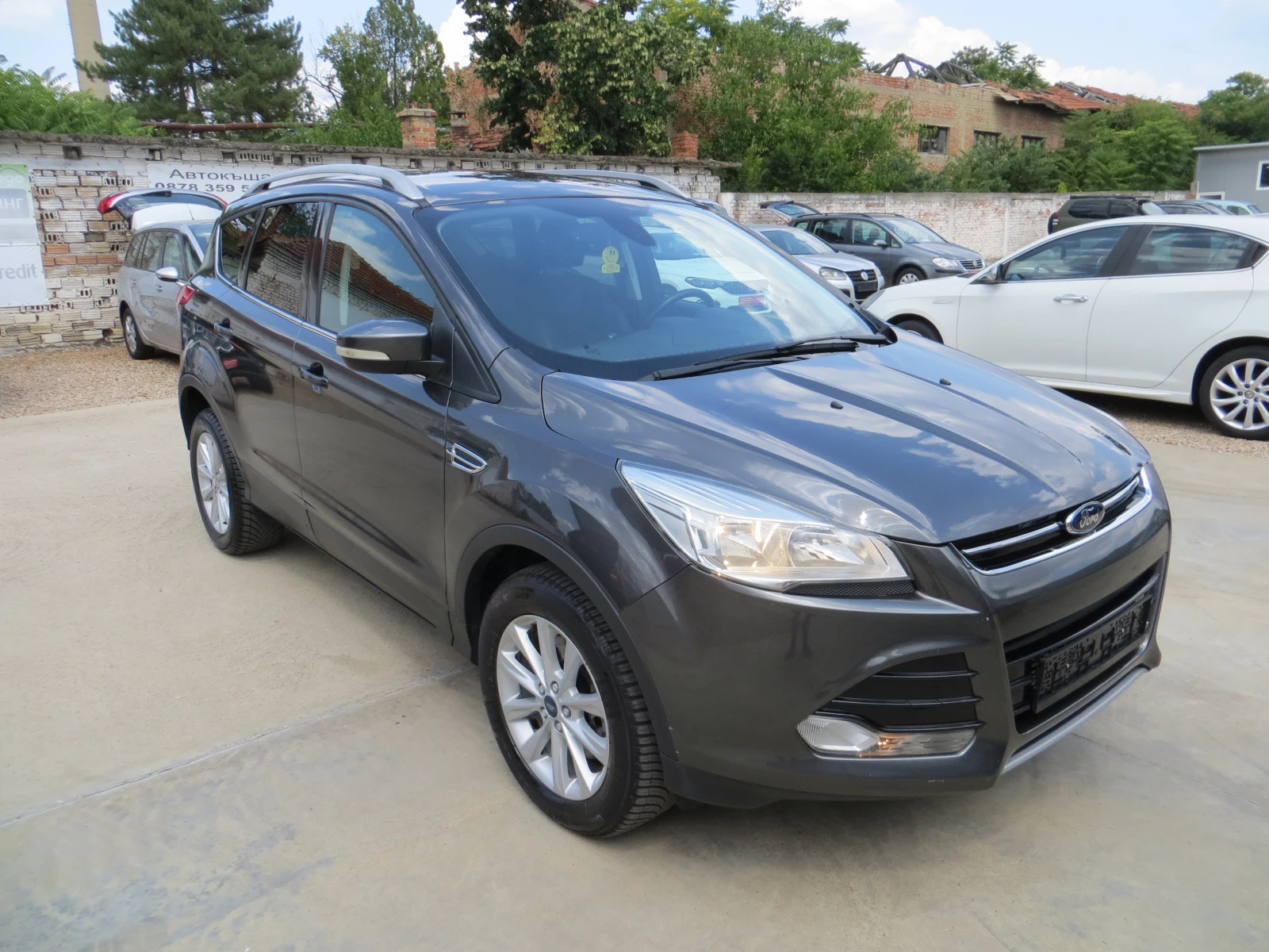 Ford Kuga 2.0TDCI-Titanium-Камера-Сервизна история!!, снимка 2 - Автомобили и джипове - 55686368