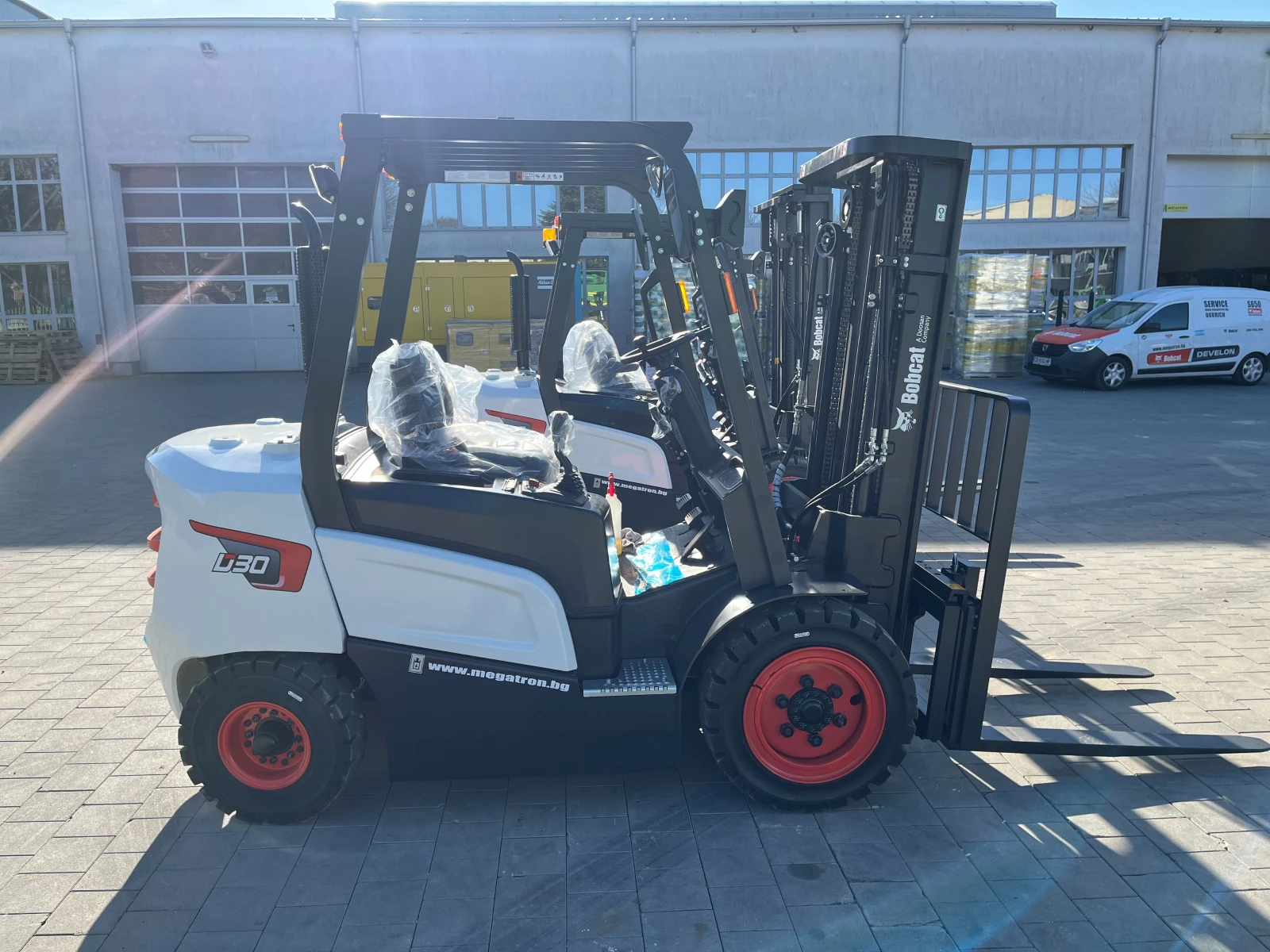 Мотокар Bobcat D30NXP, снимка 3 - Индустриална техника - 54836384