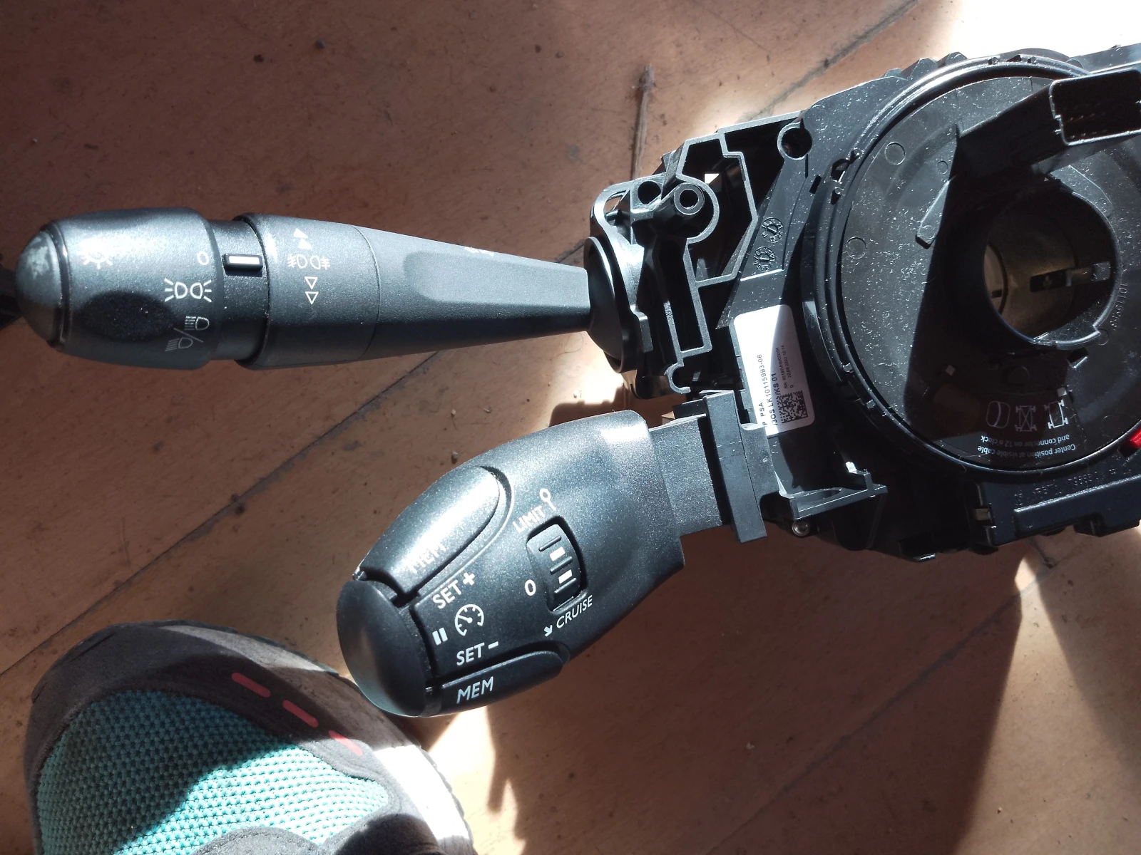 98312590ZD COMEVO   3 2022 | Mobile.bg   3