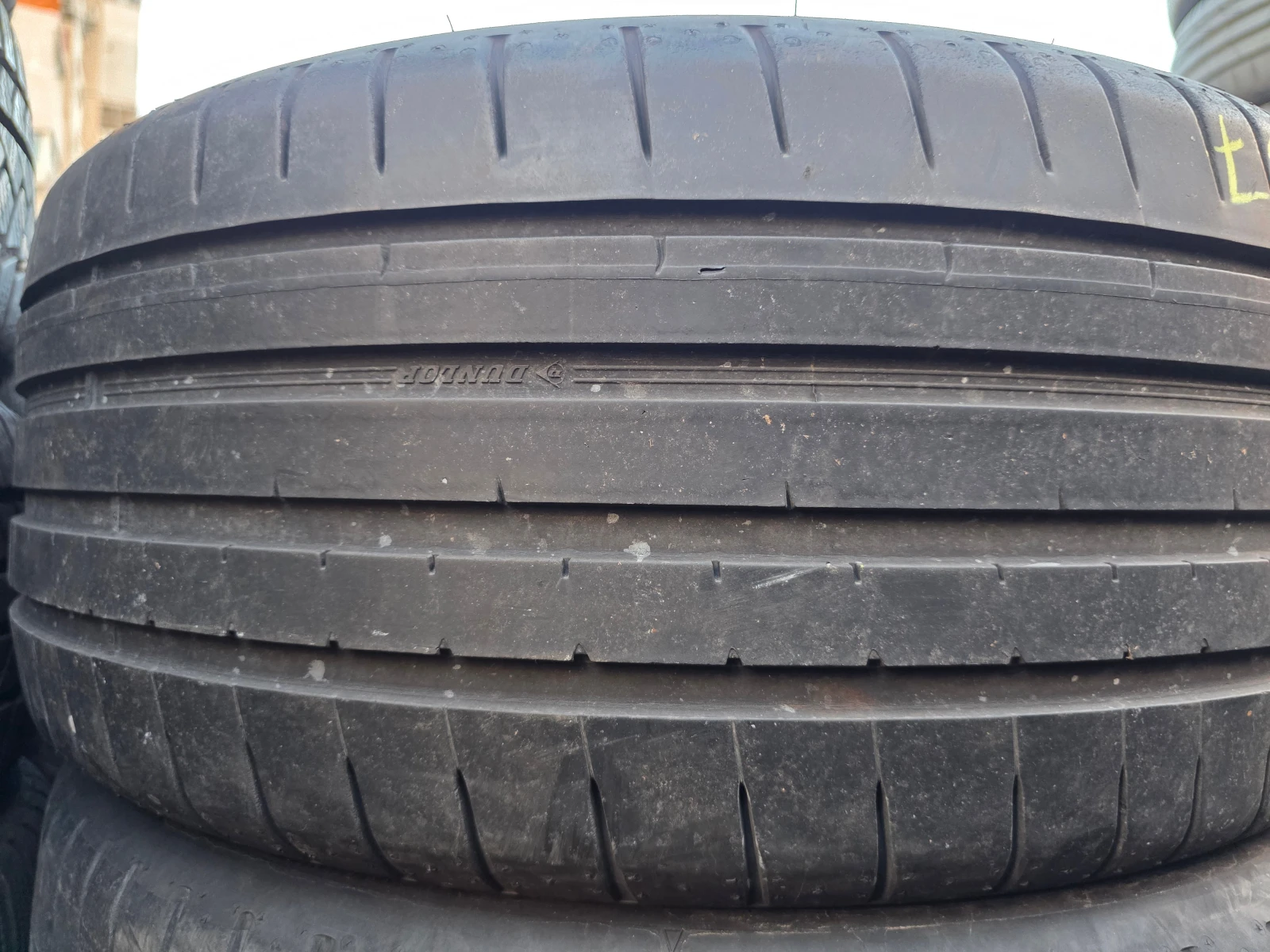 Гуми Летни 215/40R18