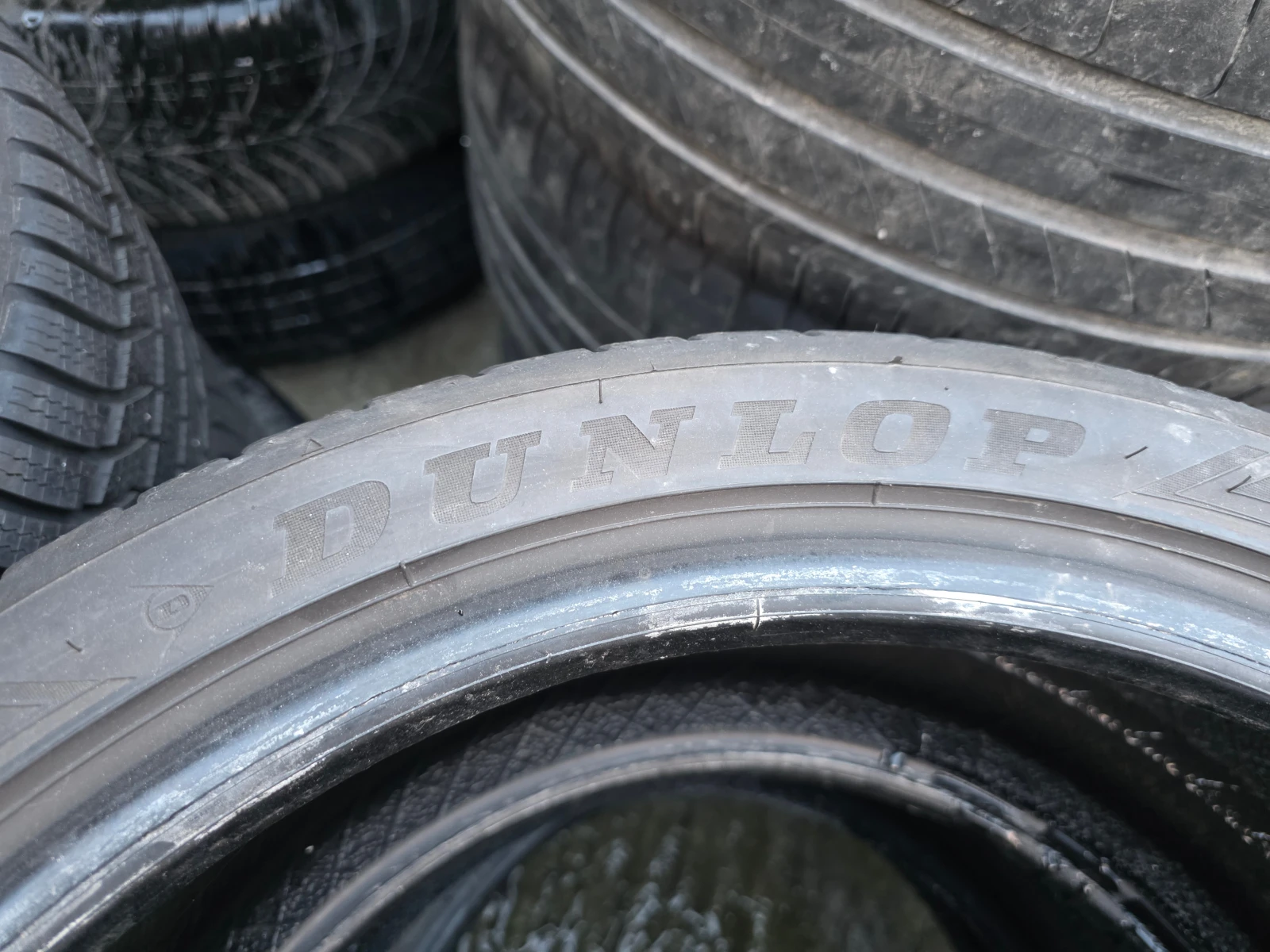 Гуми Летни 215/40R18, снимка 7 - Гуми и джанти - 53768757