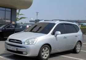  Kia Carens