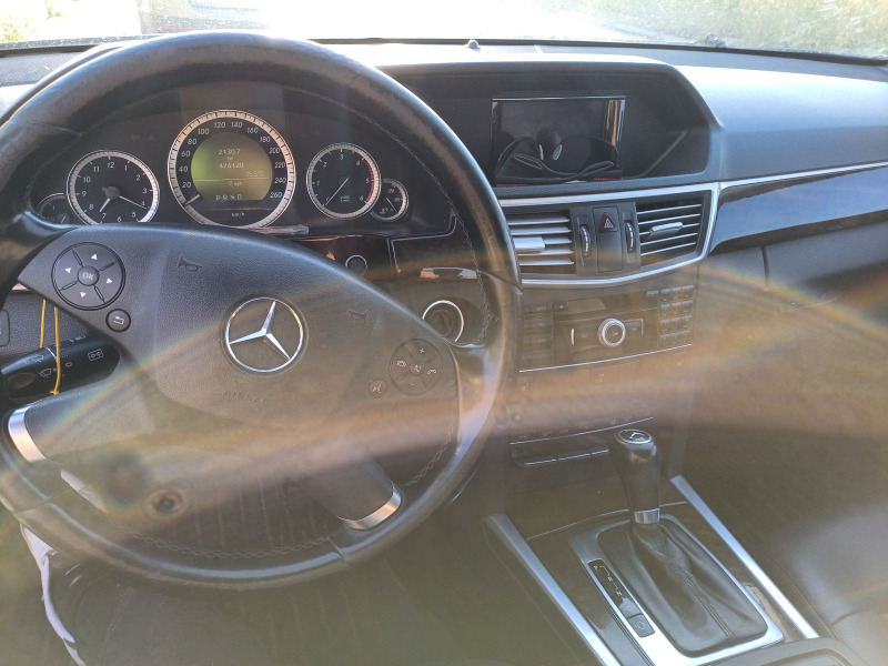 Mercedes-Benz E 200 E200, снимка 6 - Автомобили и джипове - 46144980