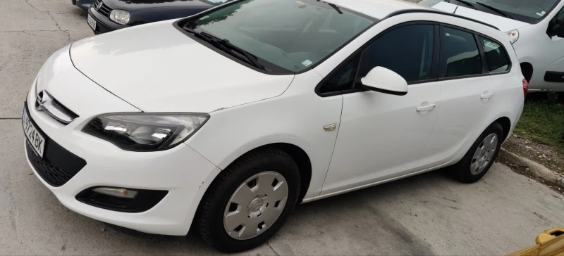 Opel Astra, снимка 3 - Автомобили и джипове - 47290404