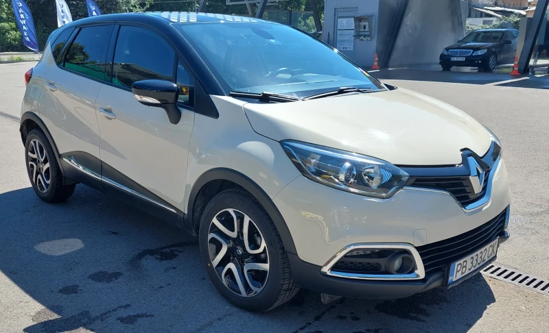 Renault Captur, снимка 6 - Автомобили и джипове - 48096477