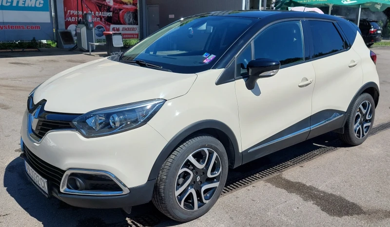 Renault Captur, снимка 4 - Автомобили и джипове - 48096477