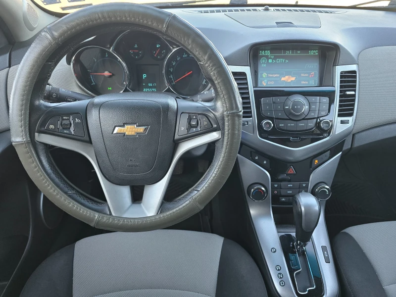 Chevrolet Cruze 2.0D 163кс АВТОМАТИК ВСИЧКО ПЛАТЕНО, снимка 14 - Автомобили и джипове - 48116599