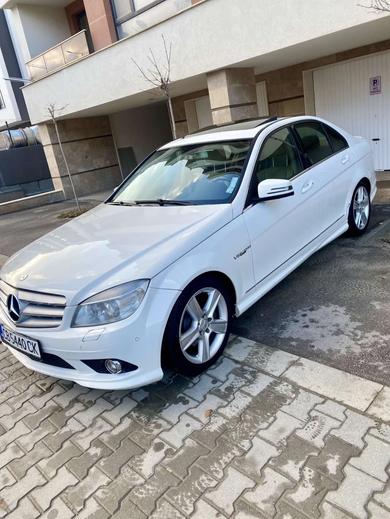 Mercedes-Benz C 300 4 Matik УНИКАТ !!!!!!, снимка 5 - Автомобили и джипове - 48780674