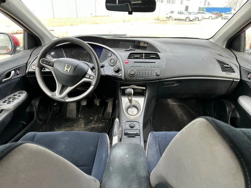 Honda Civic 1.8 i, снимка 9 - Автомобили и джипове - 48783935