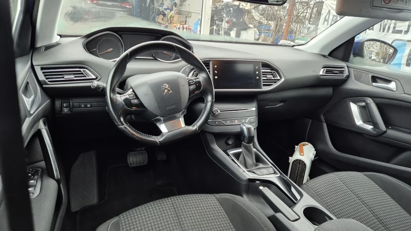 Peugeot 308 1.6HDI НАВИ ЛЕД АВТОМАТ ЛИЗИНГ , снимка 6 - Автомобили и джипове - 49349671