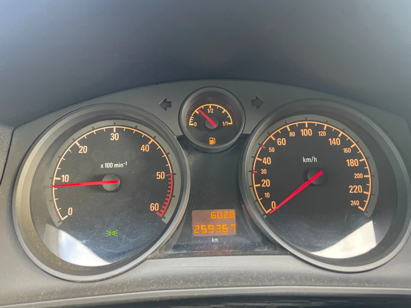 Opel Astra, снимка 10 - Автомобили и джипове - 52698887