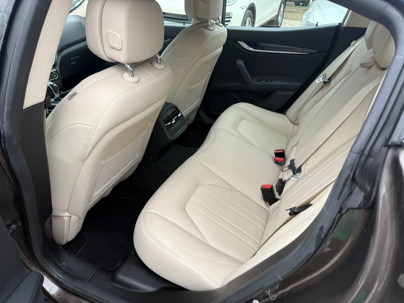 Maserati Ghibli 3.0D 250к.с  Топ състояние , снимка 15 - Автомобили и джипове - 51524232