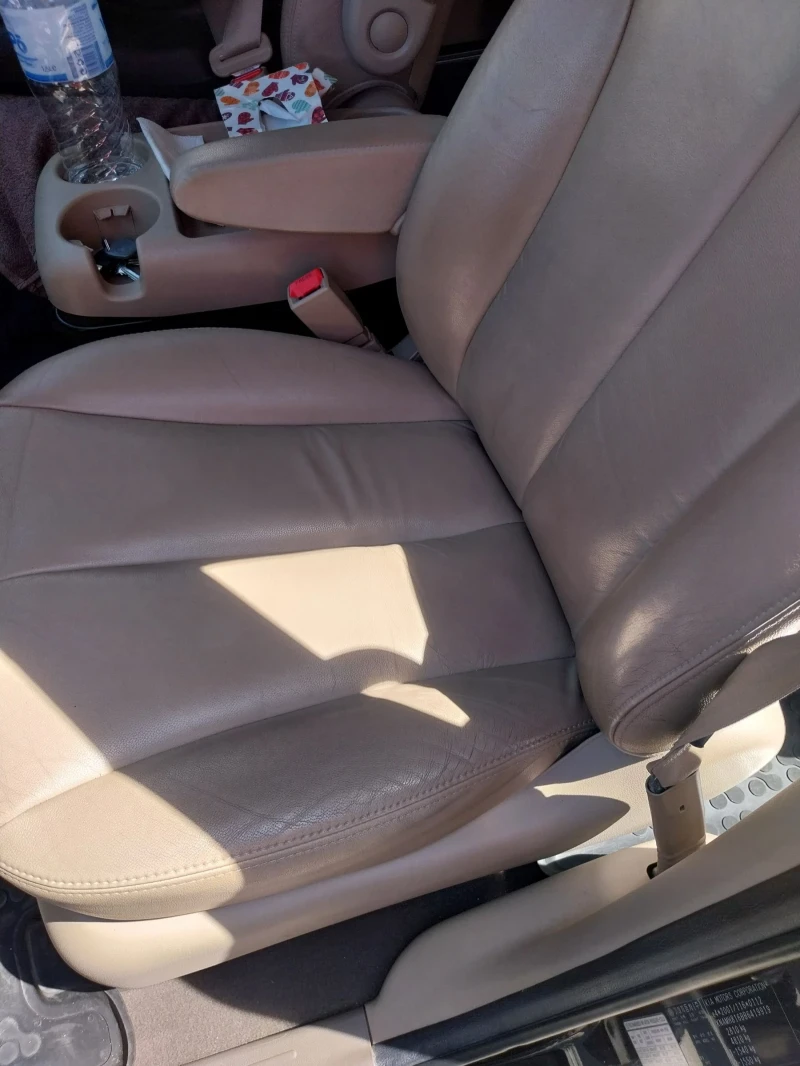 Kia Carnival, снимка 9 - Автомобили и джипове - 51836917