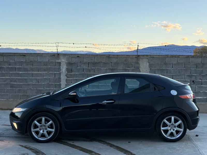 Honda Civic 2.2 CDTi 140кс, снимка 8 - Автомобили и джипове - 52215413