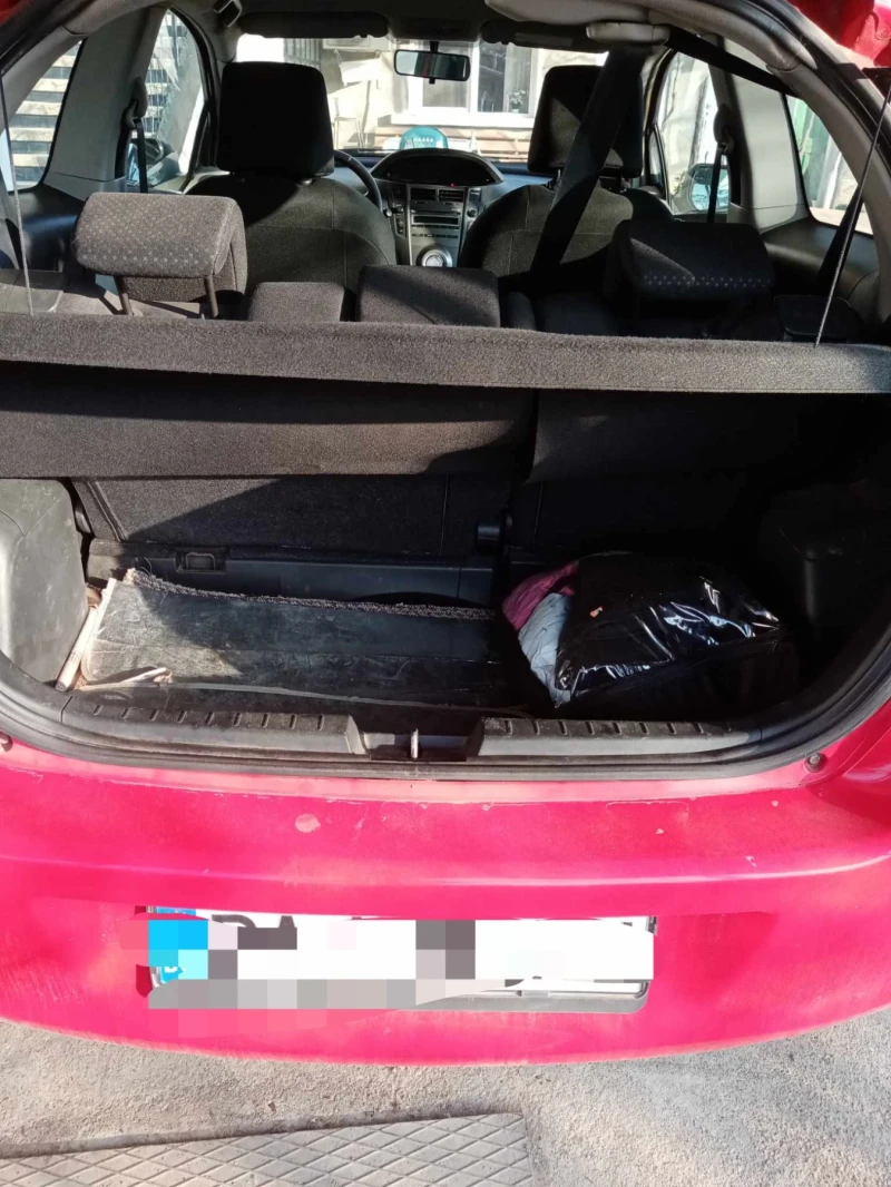 Toyota Yaris, снимка 5 - Автомобили и джипове - 52788762