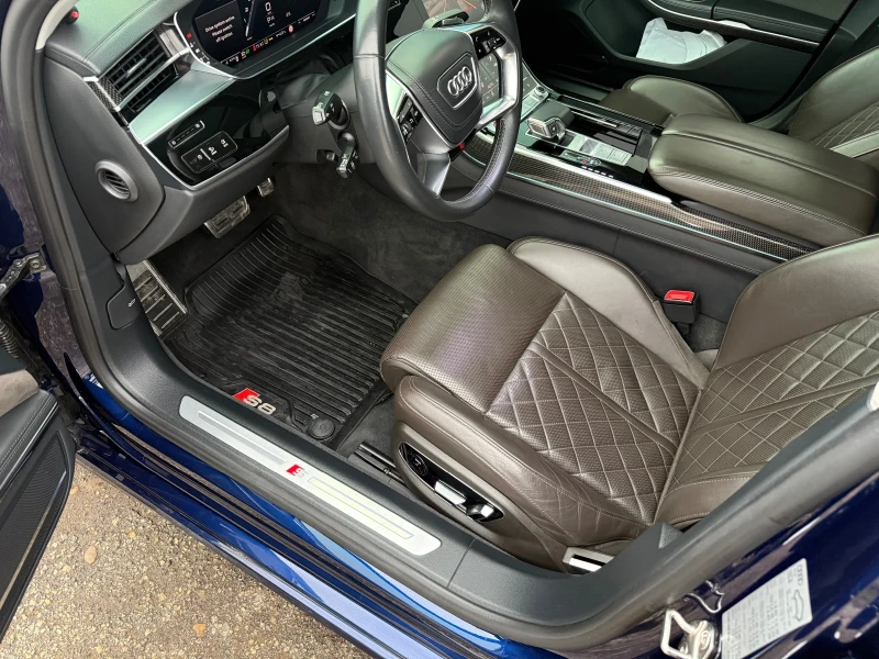Audi S8 4.0TFSI, снимка 13 - Автомобили и джипове - 52887788