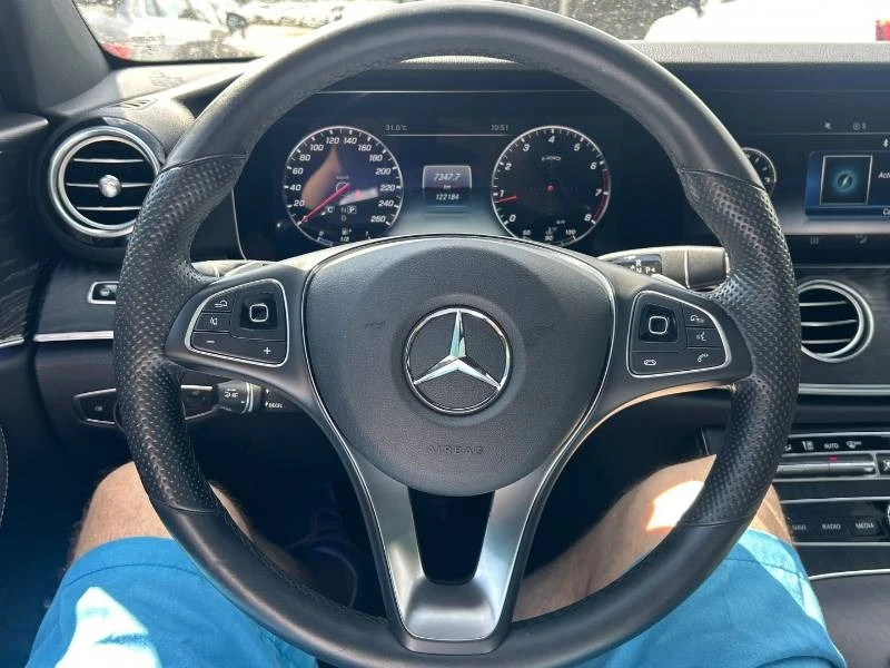 Mercedes-Benz E 300 * 4MATIC * 2 КЛЮЧА * 360 * BURMESTER, снимка 9 - Автомобили и джипове - 55154250