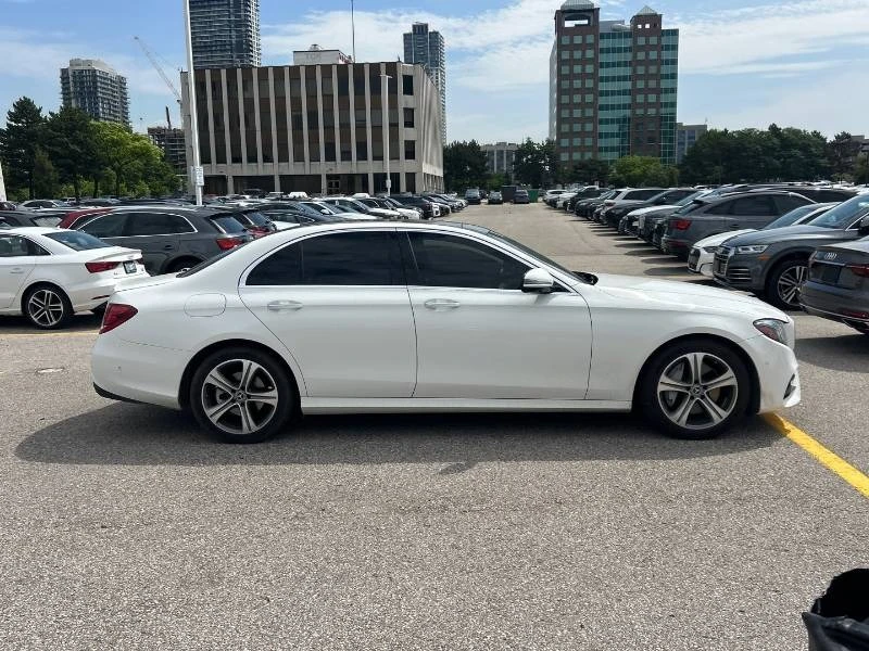 Mercedes-Benz E 300 * 4MATIC * 2 КЛЮЧА * 360 * BURMESTER, снимка 4 - Автомобили и джипове - 55154250
