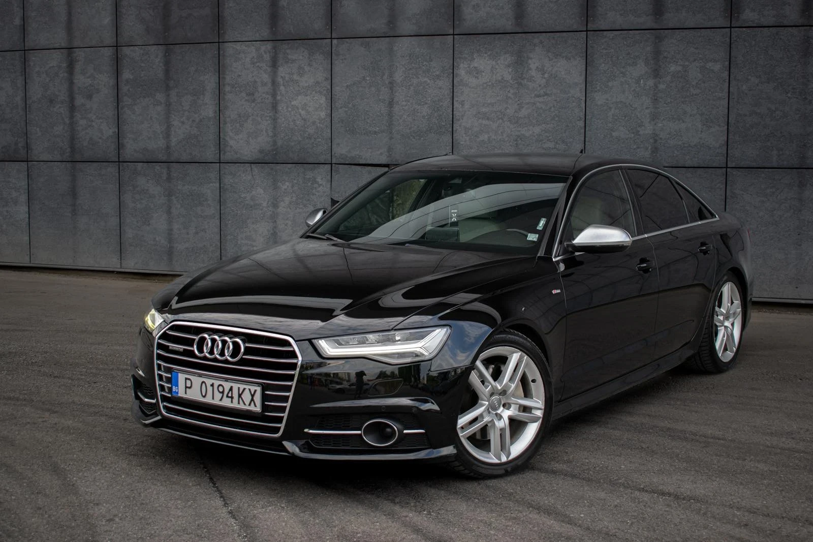Audi A6 3.0  s-line ultra - изображение 2