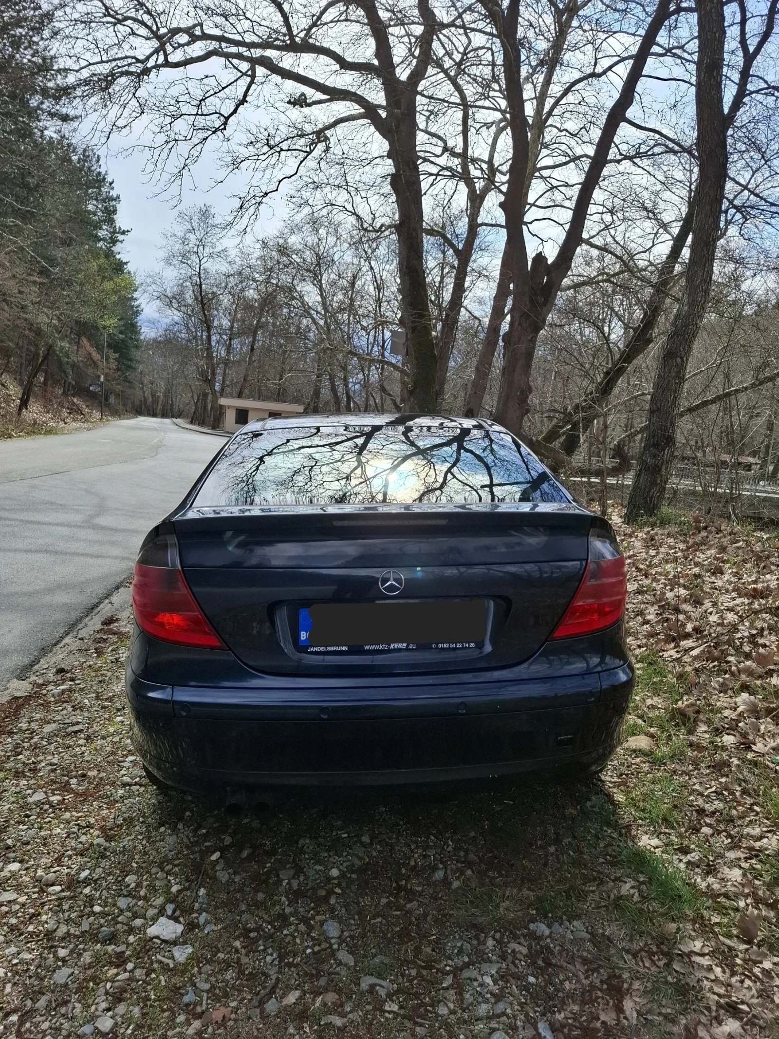 Mercedes-Benz C 180 KOMPRESOR SPORT COUPE АВТОМАТИК - изображение 6